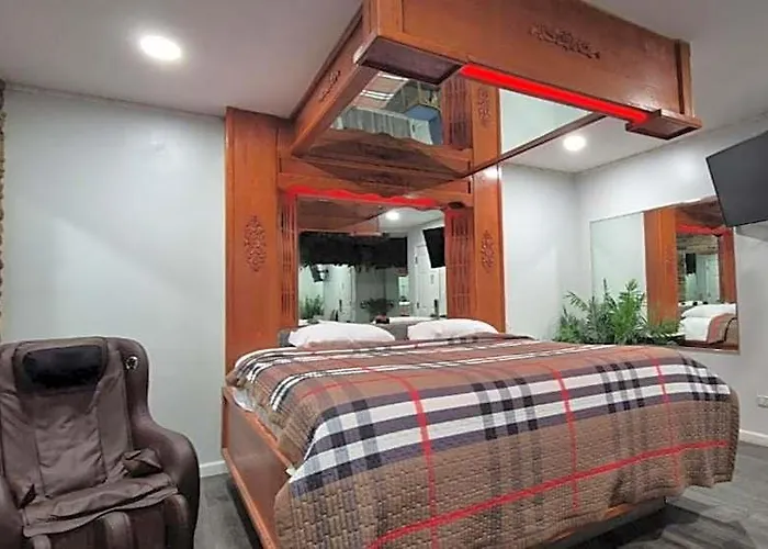 Hotel By Oyo O'hare Airport Chicago 2*