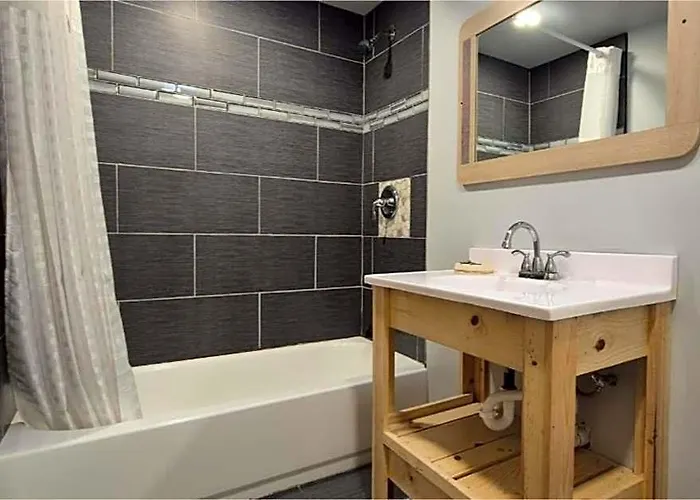Hotel By Oyo O'hare Airport Chicago Des Plaines