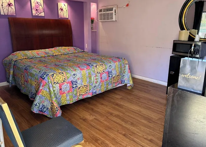 By Oyo O'hare Airport Chicago Hotel 2*